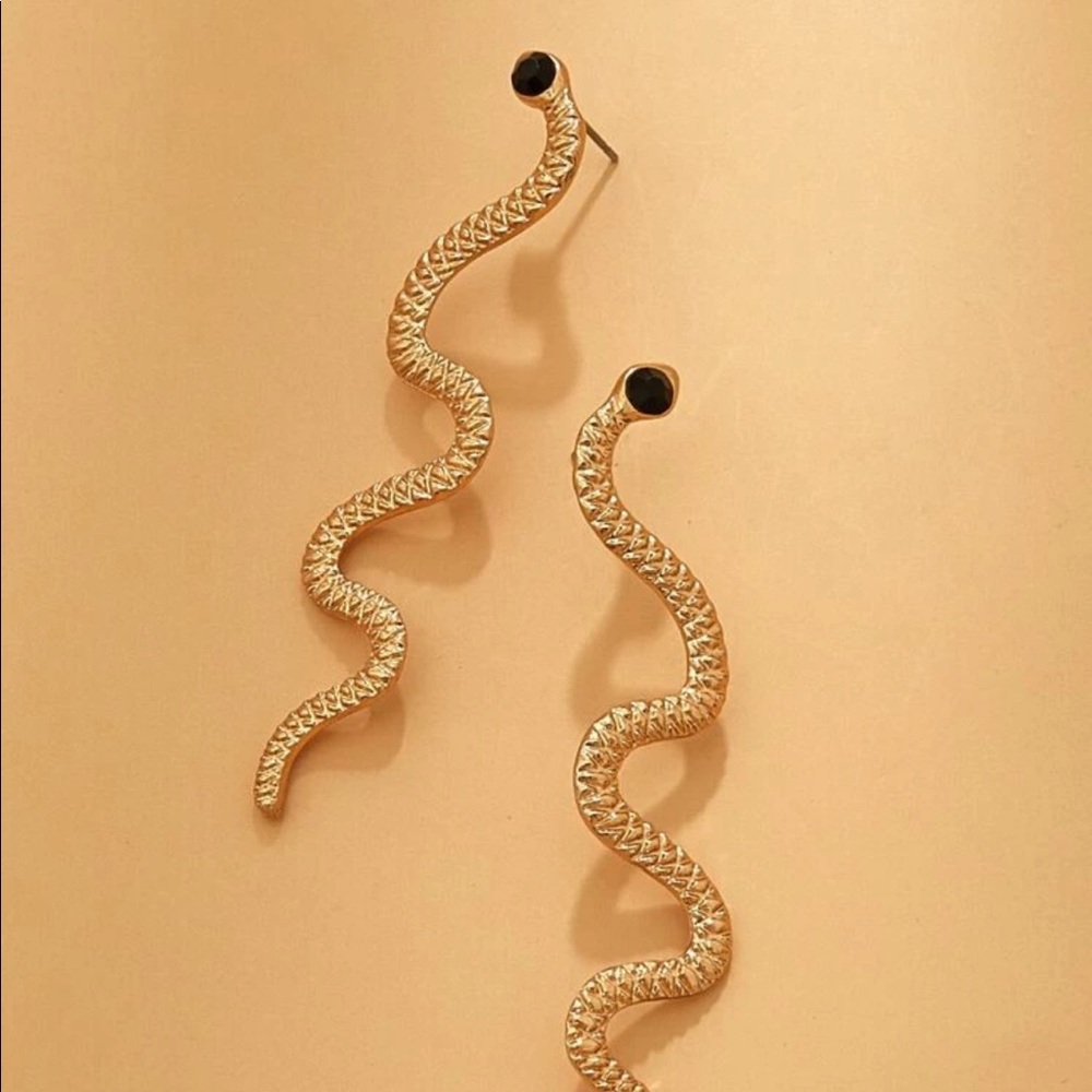 • Octavia • Snake Earrings - Picture 3 of 5